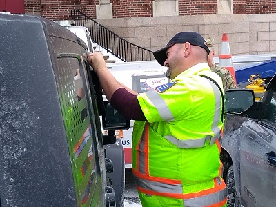 AAA Fleet Driver Responds to a Vehicle Lockout. 