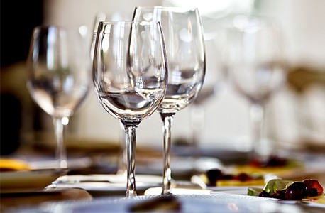 tasting room wine glasses