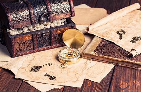hidden clues maps keys chests